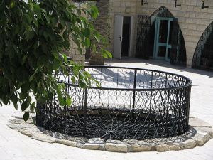 500px-Well_of_Isaac_in_Beersheba
